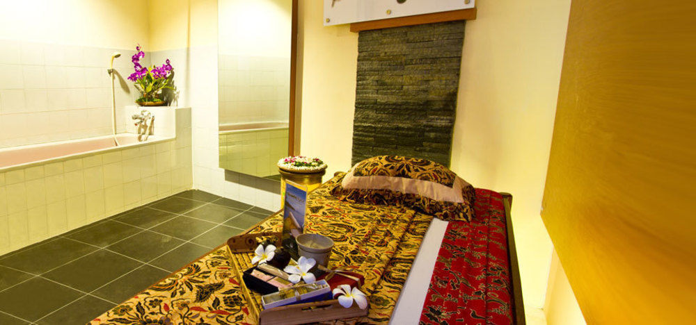 Hotel Bisanta Bidakara Tunjungan Surabaya Exterior photo